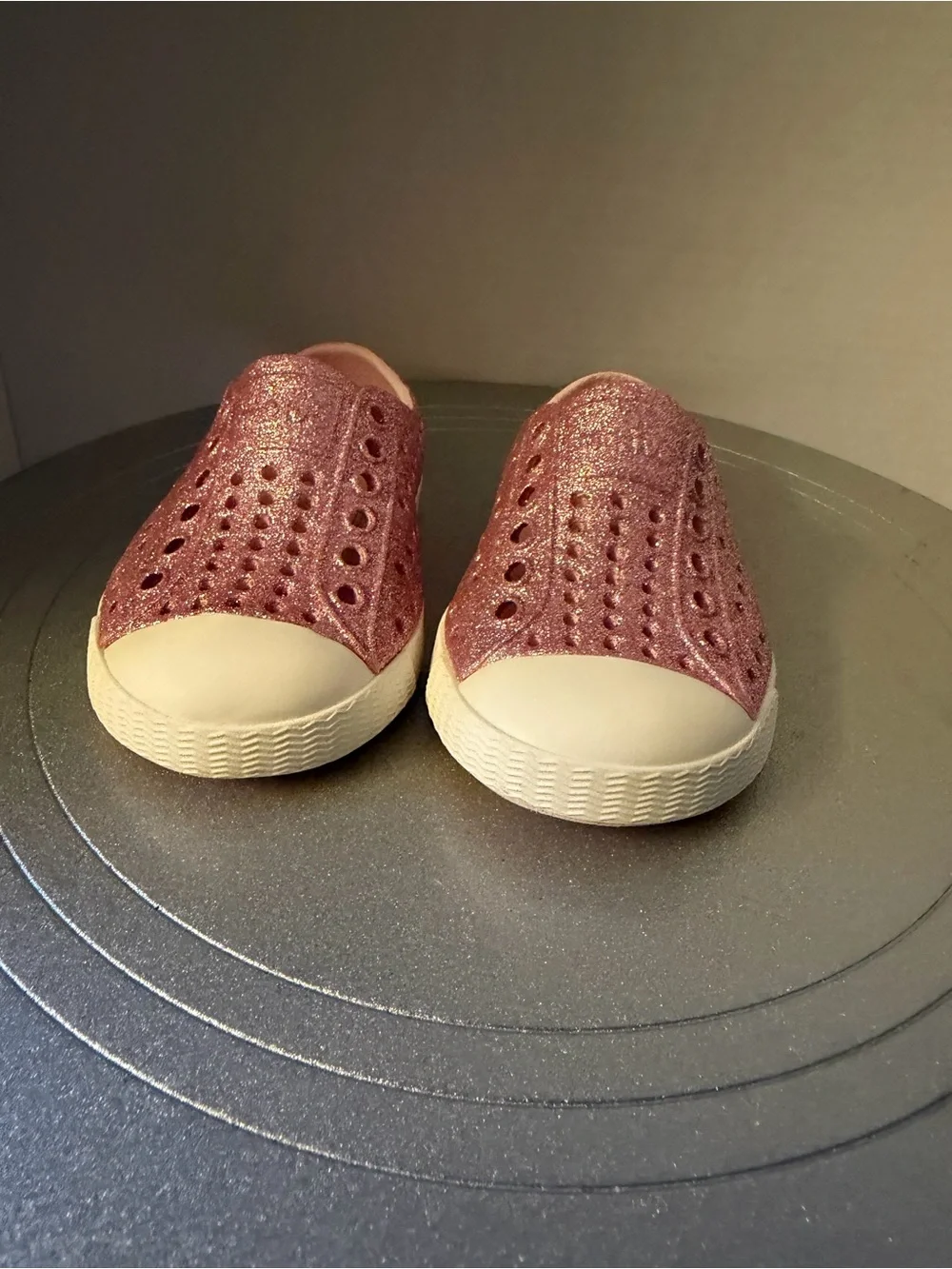 Native Shoes Jefferson Water Shoes Pink Glitter Sz Girls C4